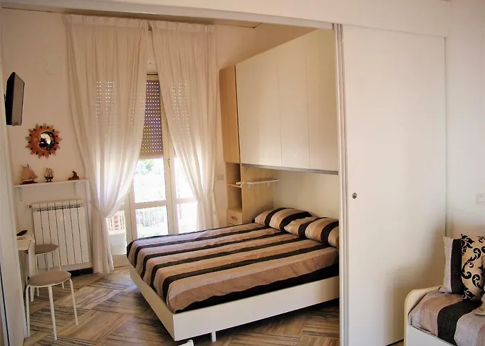 Casa Privata For Minori