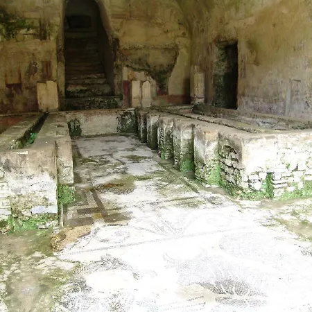 Casa Privata For Minori